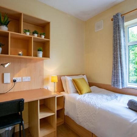 126 - Gort Na Coiribe 4 Bedroom Duplex, By Shortstays Galway Bagian luar foto
