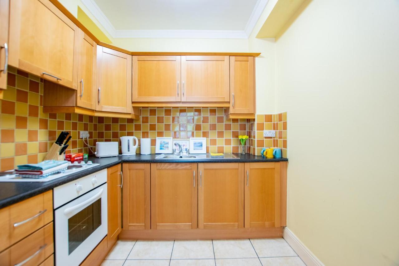 126 - Gort Na Coiribe 4 Bedroom Duplex, By Shortstays Galway Bagian luar foto